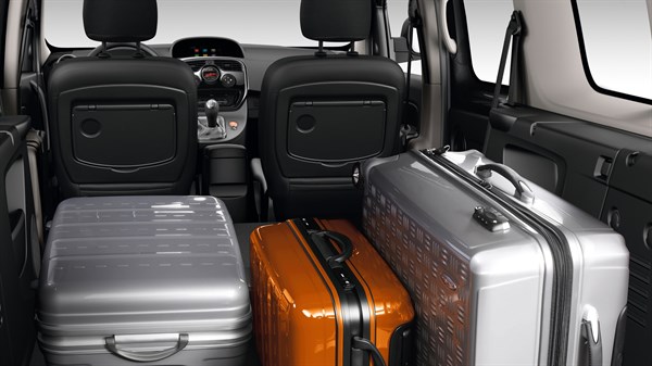 Renault KANGOO - Coffre avec 3 valises à l'intérieur
