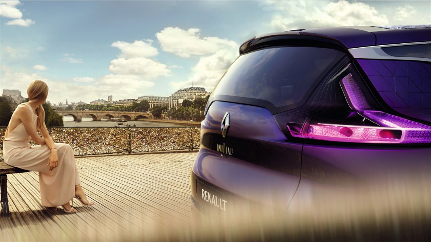 Renault INITIALE PARIS Concept - arrière du véhicule pont des arts