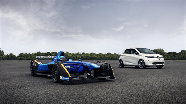 Renault - Formula E avec Renault ZOE sur circuit 