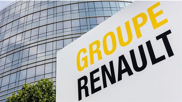 Panneau devant le siège avec logo Renault